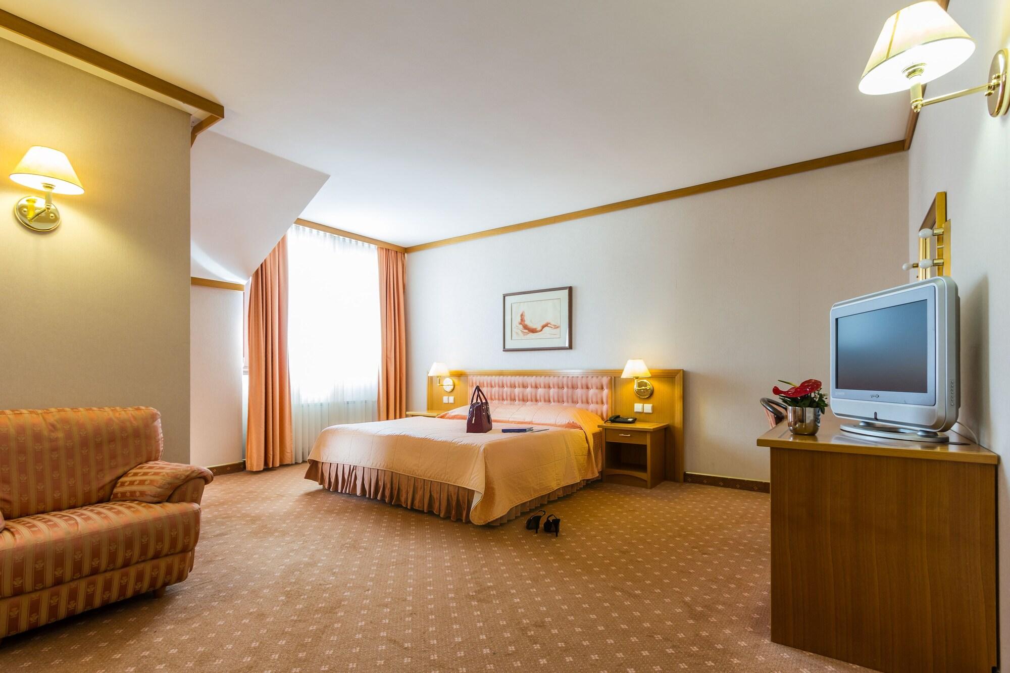 Habakuk Wellness & Event Hotel Maribor Luaran gambar
