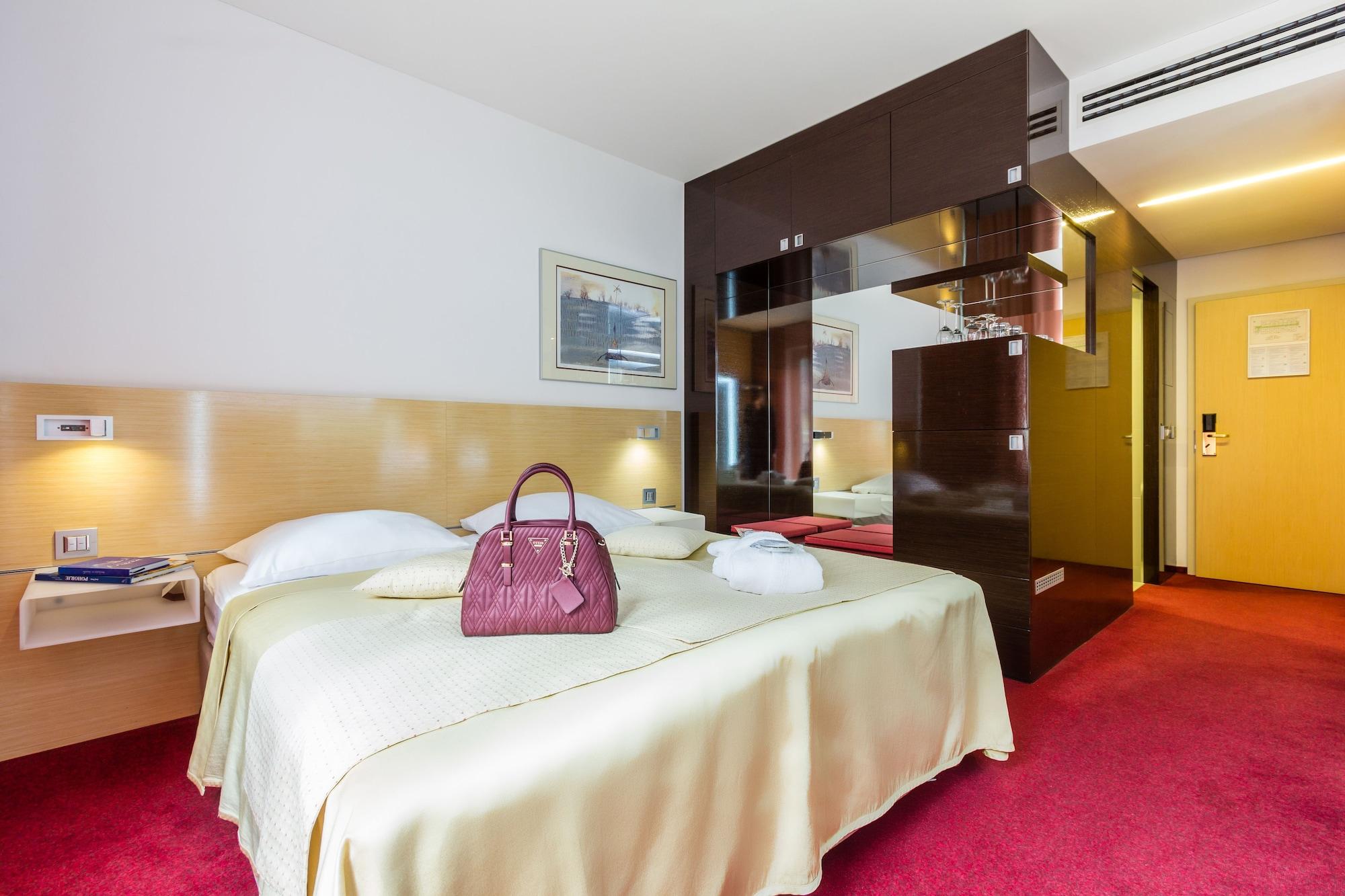 Habakuk Wellness & Event Hotel Maribor Luaran gambar