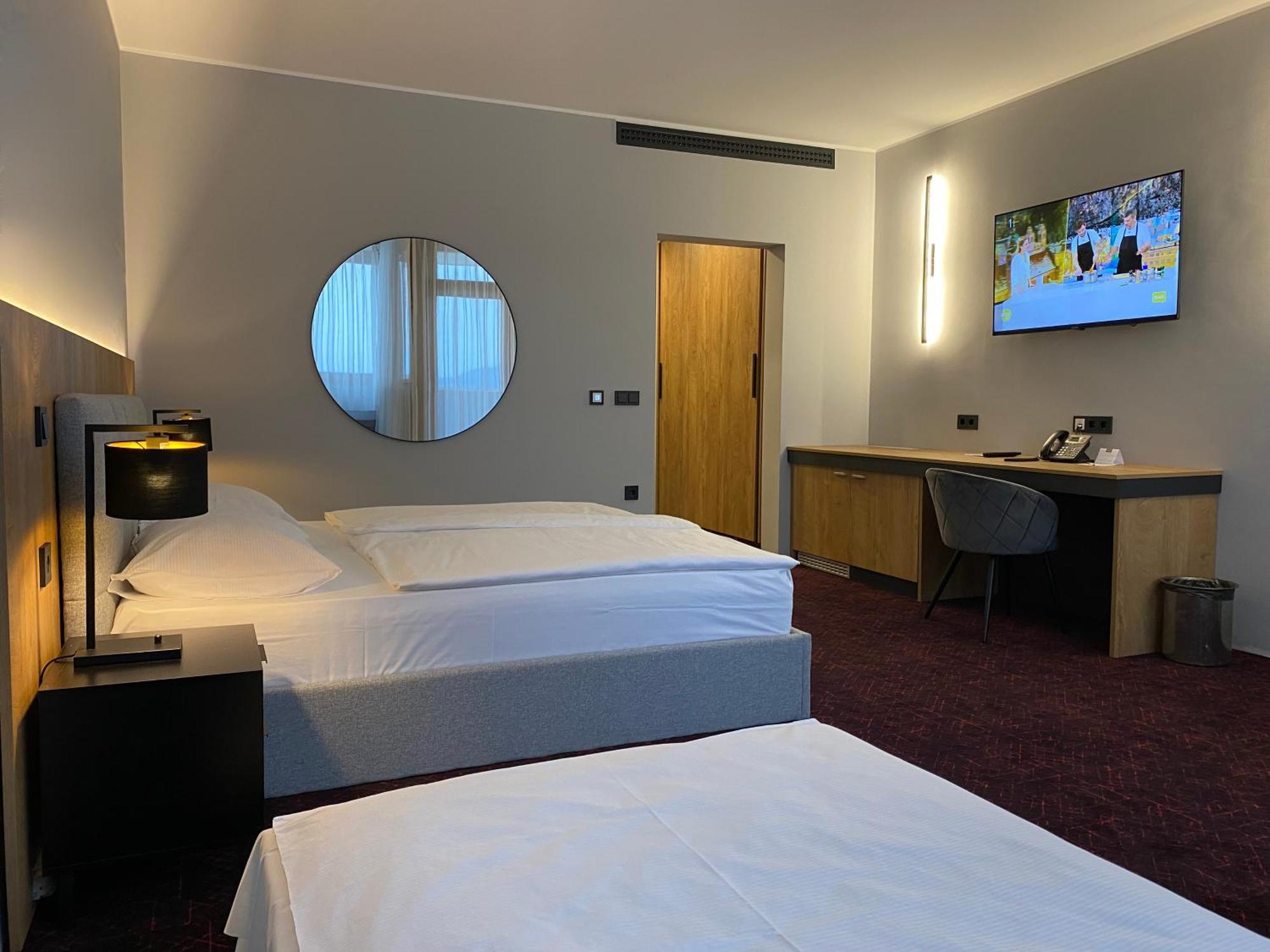 Habakuk Wellness & Event Hotel Maribor Luaran gambar